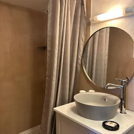 Hotel La Clavelière Saint-Auban-sur-lʼOuvèze